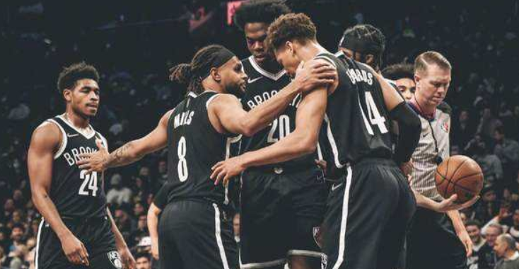  班凯罗隔扣震撼全场，魔术新秀赛季新高率队取胜